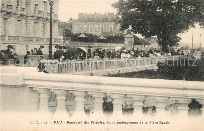 Pau 64 Boulevard des Pyrenees Place Royale