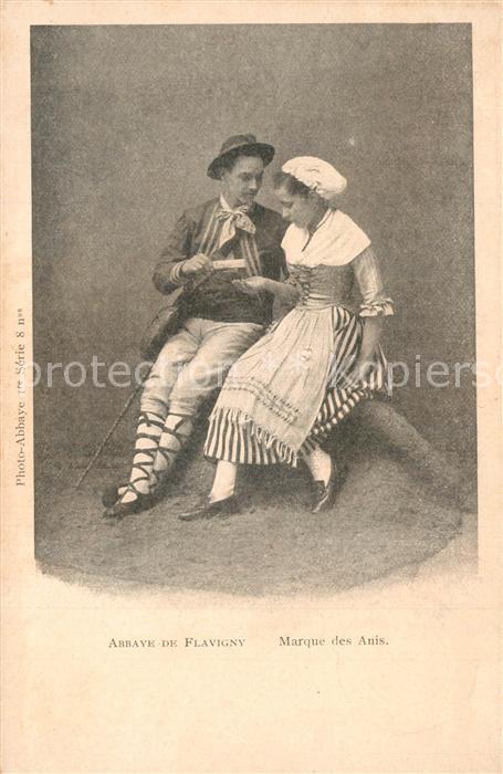 Flavigny-sur-Ozerain Abbaye Marque des Anis Costumes Trachten