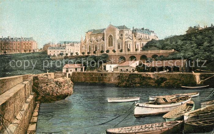 Biarritz Pyrenees Atlantiques Port de pêcheurs et Hotels
