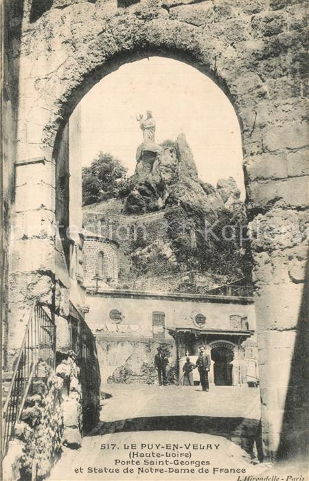 Le Puy-en-Velay Porte Saint Georges et Statue de Notre Dame de France
