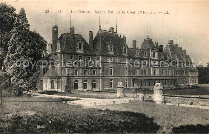 Eu 76 Le Chateau facade Est et la Cour d Honneur