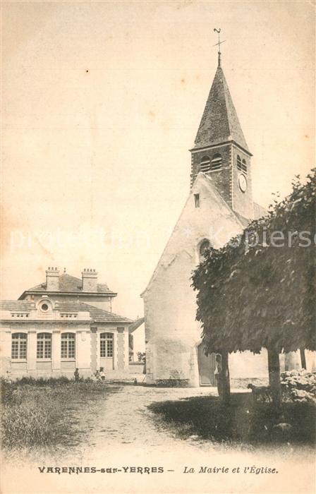Varennes-sur-Yerre La Mairie et l'Eglise