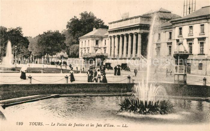 Tours Indre-et-Loire Palais de Justice Jets d Eau