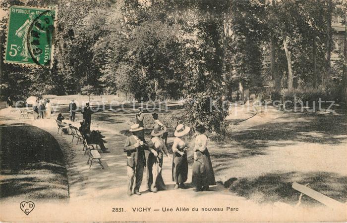 Vichy Allier Une Allee du nouveau Parc