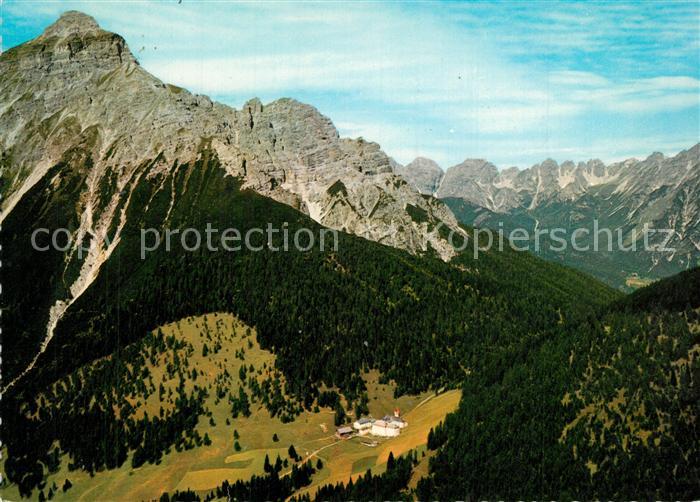 Muehlbachl Klostergasthof Maria Waldrast mit Serles und Kalkkoegel Stubaier Alpe