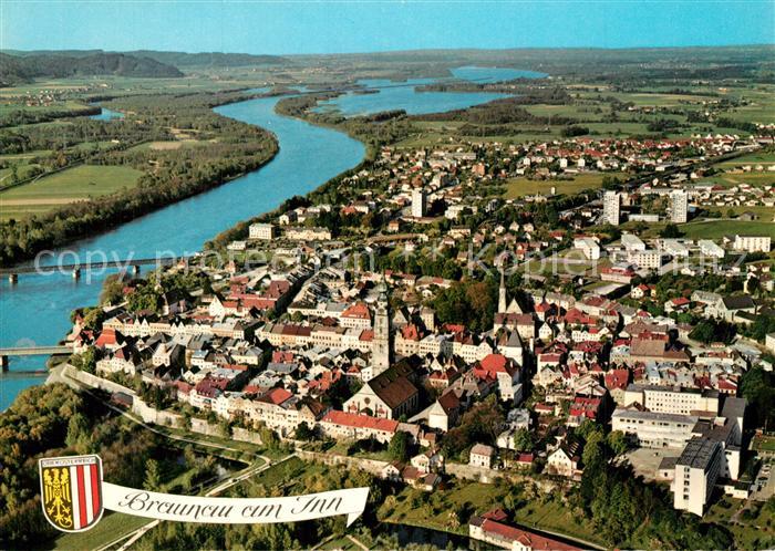 Braunau Inn Fliegeraufnahme mit Enknachmuendung Innstausee Kraftwerk Ehring Frau