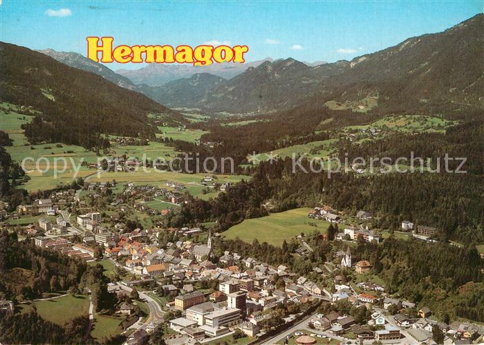 Hermagor Kaernten Fliegeraufnahme mit Gitschtal