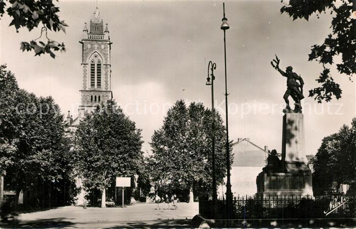 Capdenac-Gare Eglise et Monument Aux Morts Place du X