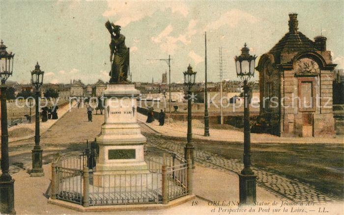 Orleans Loiret Statue de Jeanne d’Arc et Perspective du Pont sur la Loire