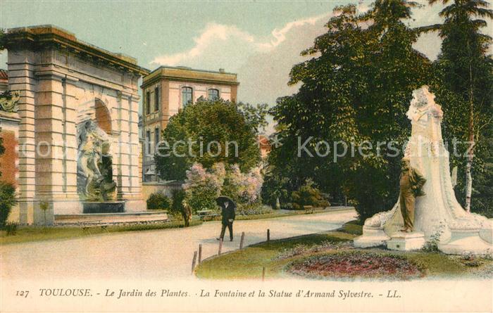 Toulouse Haute-Garonne Le Jardin des Plantes La Fontaine et la Statue d’Armand S
