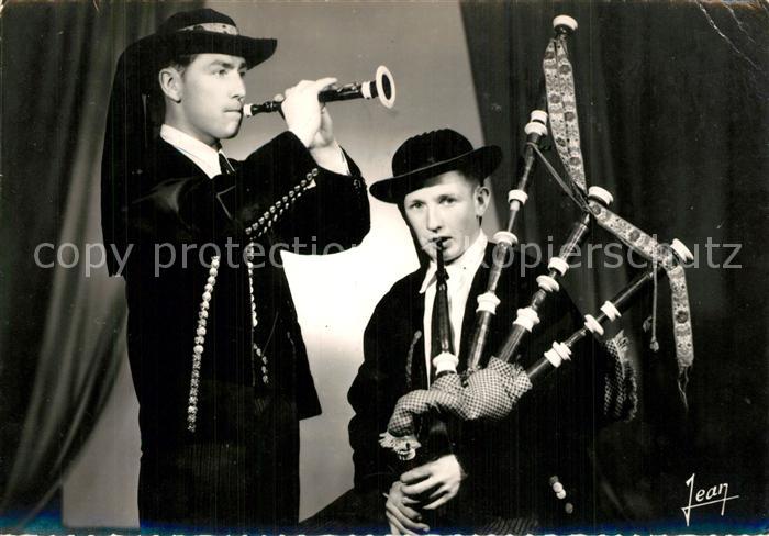 Guemene-sur-Scorff Sonneurs de la region