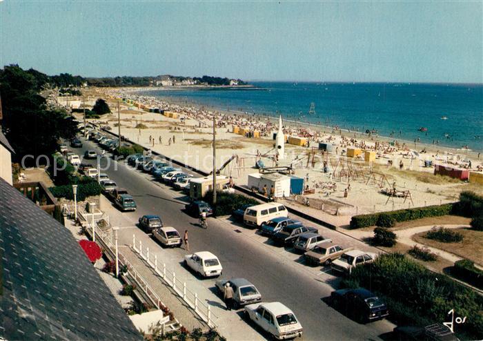 Carnac Plage La grande plage et le boulevard de mer vers la pointe Churchill vus