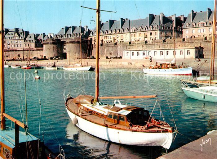 Saint-Malo 35 Un coin du Port de plaisance et la Gran