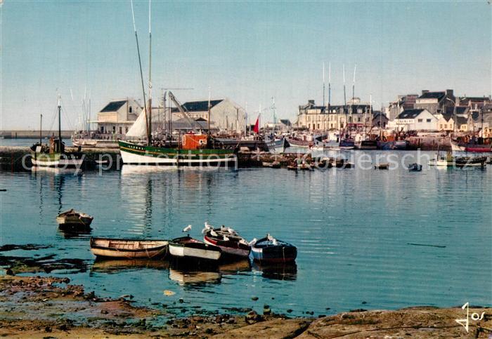 Guilvinec 29 Bateaux de peche dans le port