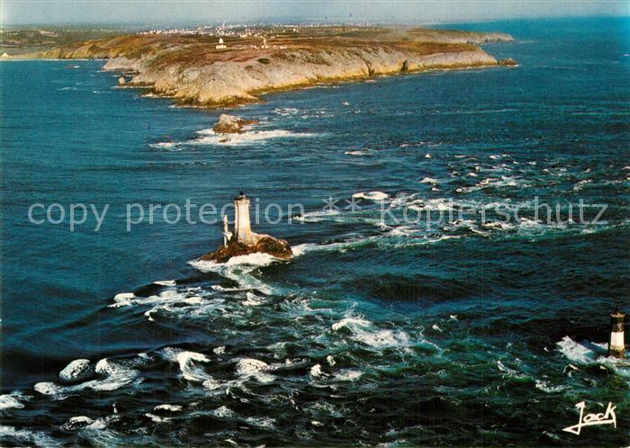 Pointe du Raz La pointe et le phare de la Vieille vue aérienne