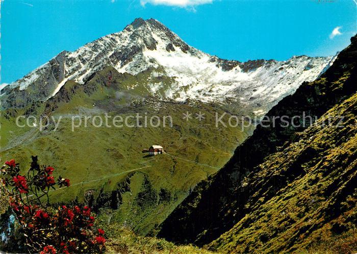 Mayrhofen Zillertal Edelhuette mit Ahornspitze Zillertaler Alpen