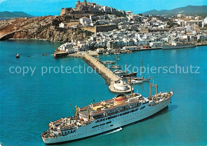 Ibiza Islas Baleares Vista aérea Hafeneinfahrt Faehre Dampfer