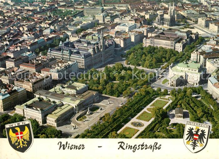 Wien Ringstrasse mit Parlament Rathaus Universitaet Votivkirche Burgtheater und