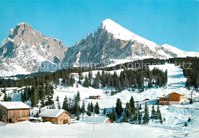 Seiser Alm Dolomiten mit Talstation Florian Lift gegen Langkofel