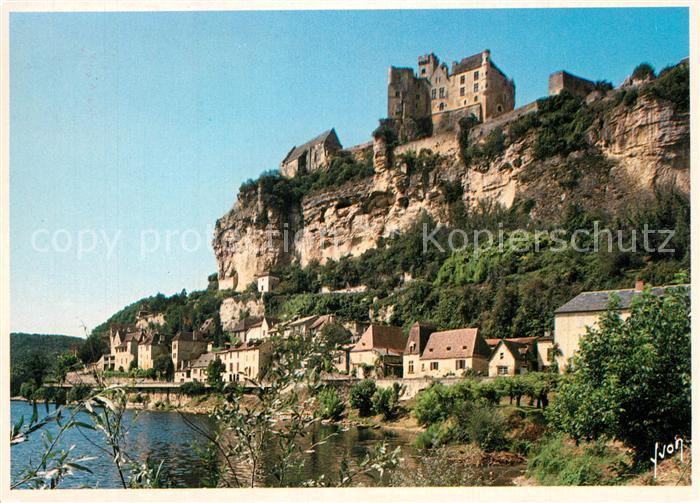Beynac-et-Cazenac Le Chateau Village au bord