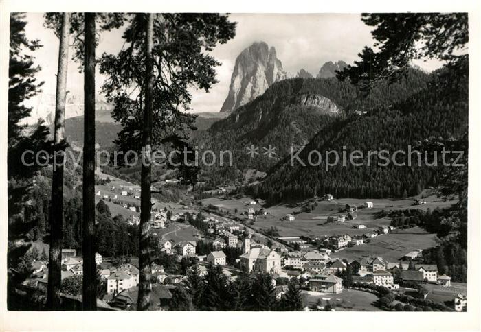 St Ulrich Groeden Tirol mit Langkofel Groedental