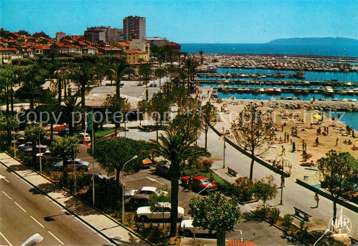 Sainte Maxime sur Mer Var La nouvelle Promenade Le Syndicat d’Initiative et le C