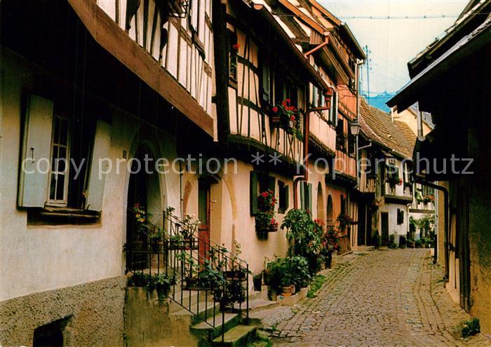 Eguisheim Haut Rhin Ruelle aux maisons pittoresques