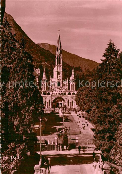 Lourdes Hautes Pyrenees La Basilique