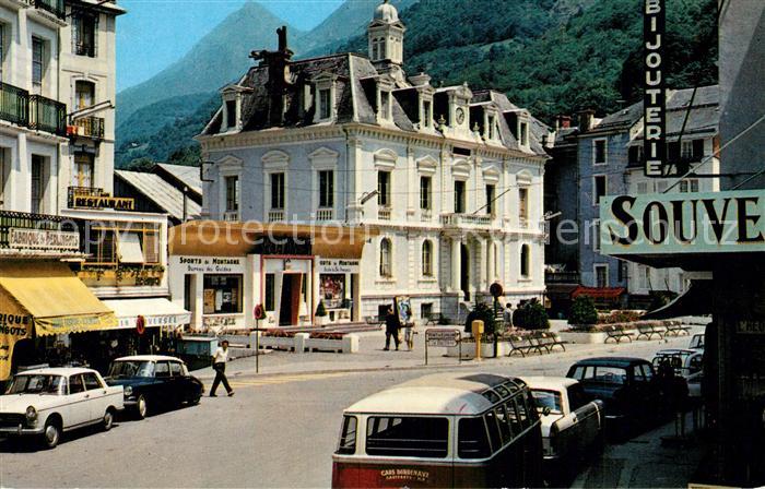 Cauterets Place de la Mairie