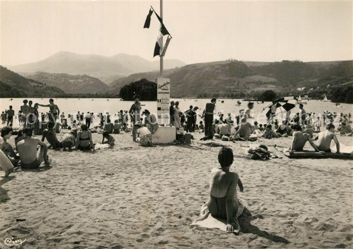 Murol Plage au Lac Chambon
