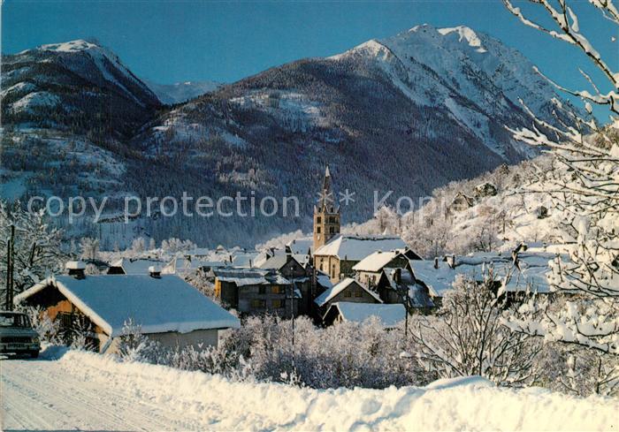 Vallouise Panorama du village en hiver Alpes Francaises