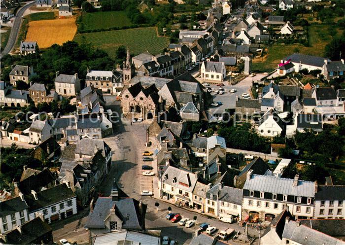 Plestin-les-Greves Place de l'Eglise vue aérienne