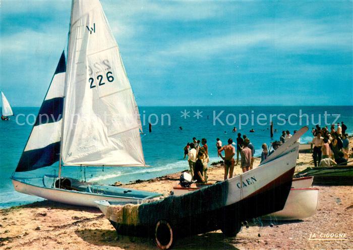 Saint-Aubin-sur-Mer Calvados Voiliers sur la plage