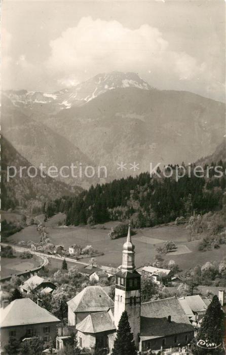 Mieussy Panorama et le Mole