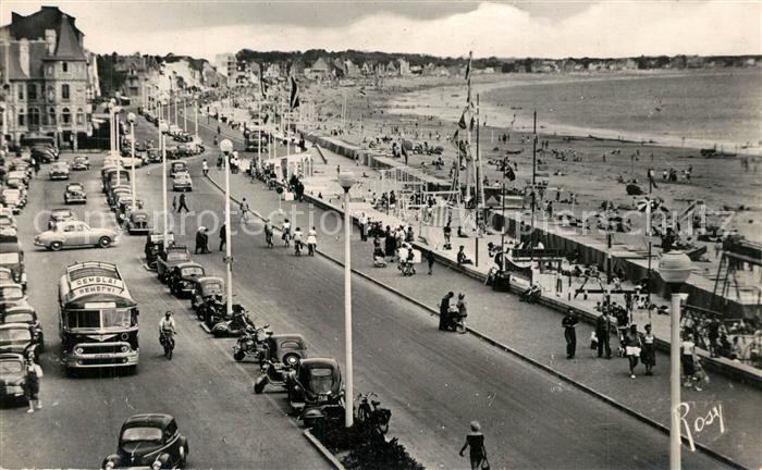 La Baule sur Mer Le Remblai et la Plage vers La Baule les Pins