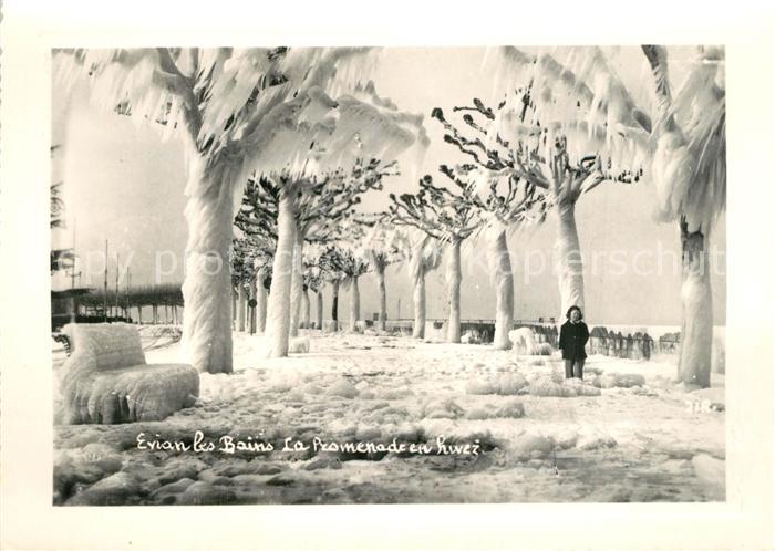 Evian-les-Bains Haute Savoie La Promenade en hiver