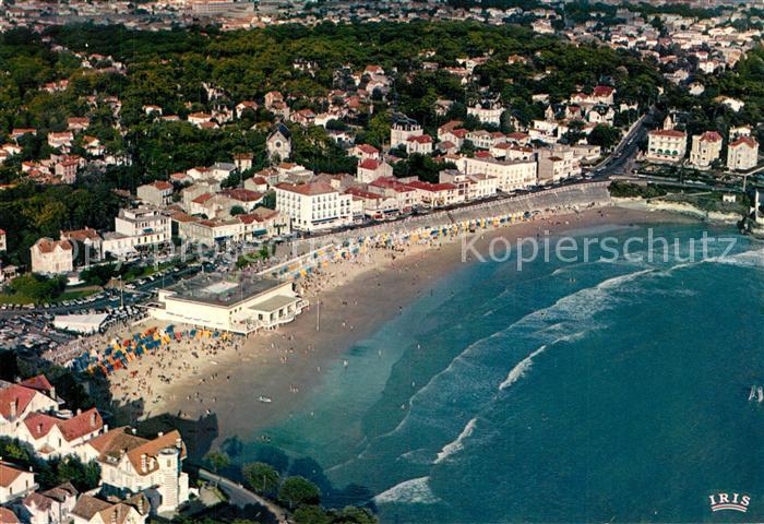 Pontaillac Vue du ciel La Plage et le Casino au fond Royan