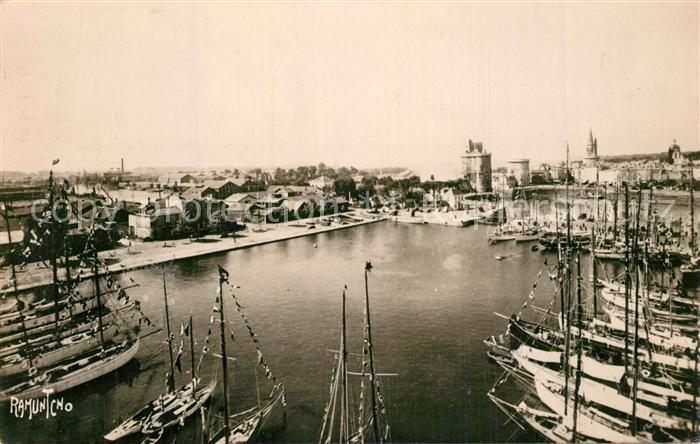 La Rochelle Charente-Maritime Le Port un des bassins a flot