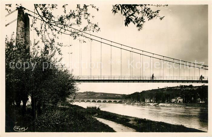 Agen Lot et Garonne Un coin de la Passerelle et le Pont du