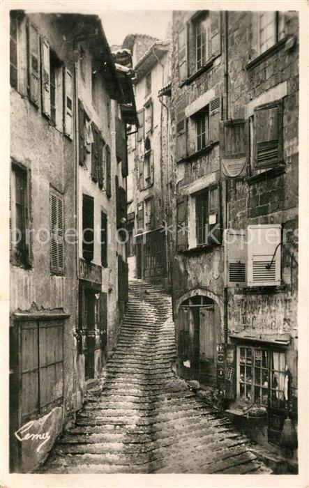 Le Puy-en-Velay Vieille ville Montee Rochetaillade