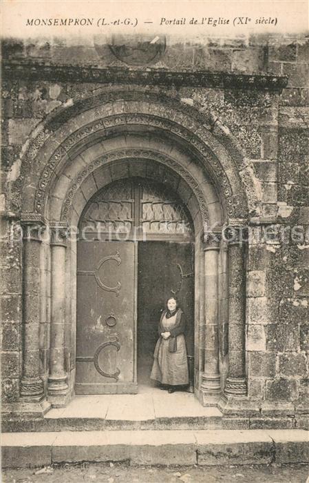 Monsempron-Libos Portail de l'Eglise