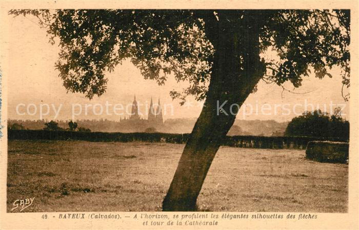 Bayeux A l’horizon se profilent les elegantes