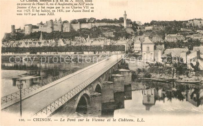 Chinon Indre et Loire Le Pont sur la Vienne et le Chateau