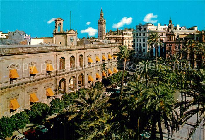 Sevilla Andalucia Plaza Mayor y vista parcial