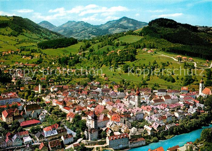 Waidhofen Ybbs Stadt mit mittelalterlichem Stadtbild Fliegeraufnahme