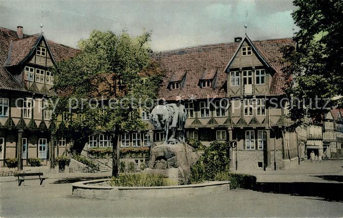 Wolfenbuettel Marktplatz Rathaus Denkmal