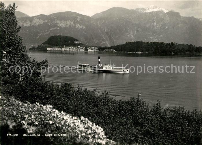 Bellagio Lago di Como Panorama Blick ueber den Comersee Dampfer Alpen