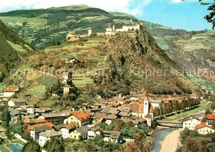 Klausen Eisacktal Suedtirol Blick ins Tal Burg Branzoll Burg Saeben Benediktiner