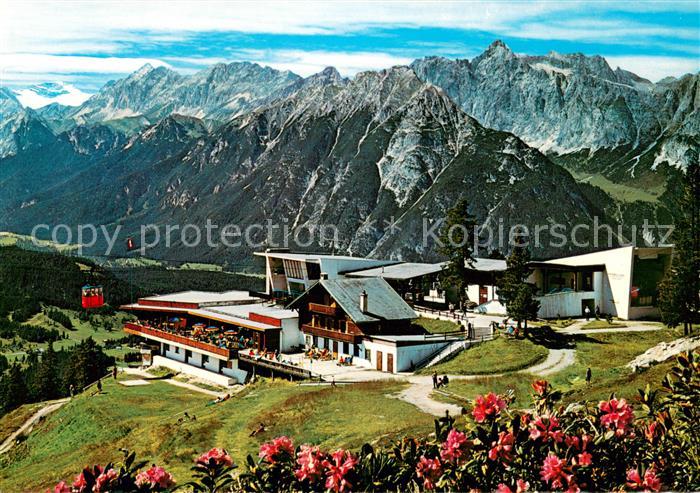 Seefeld Tirol Rosshuette mit Harmelekopf Bahn und Wettersteingebirge