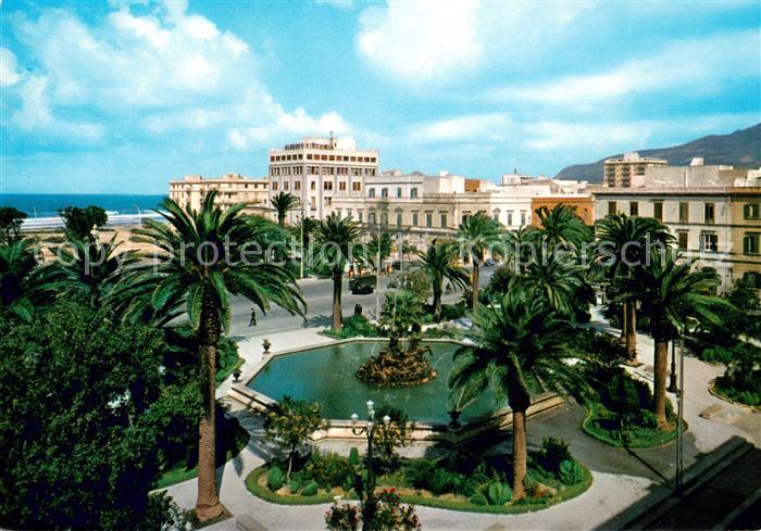 Trapani Piazza V Emanuele e fontana del Tritone
